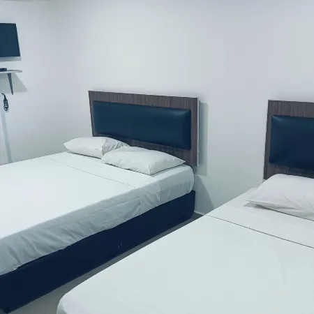 88 Star Hotel