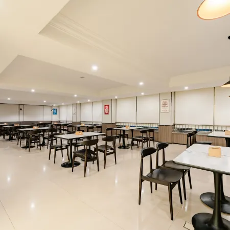 HanTing Hotel(Zhaoge Ruins Park Hotel Hebi )