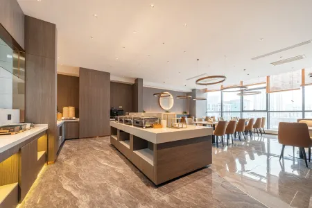 Palace  Hotel（Khorgos Guomen International Bus Station） Отели рядом с достопримечательностью «Khorgas National Gate Scenic Area»