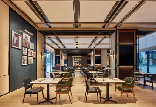 3. 포 포인츠 바이..