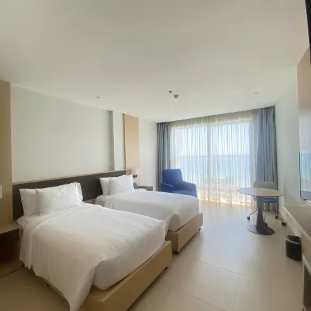Arena Cam Ranh Beachfront Condotel
