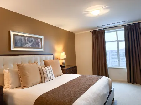 Broadway Plaza, Trademark Collection by Wyndham