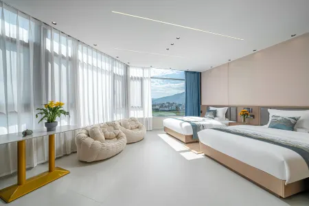 Haosheng Hotel (Jianchuan Ancient City Branch) Отели рядом с достопримечательностью «Manxianlin Thousand-Lion Mountain»