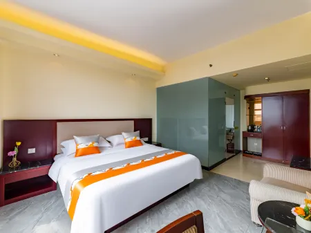 Sunshine Holiday Hotel Отели в г. Дунсин