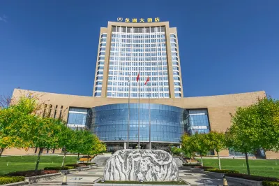 Longhu Hotel Hotels near Zhaoyuan Commercial Plaza (Dongguanjie)