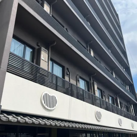 HOTEL JAPANESQUE KYOTO Sta. ZEQUU Отели рядом с достопримечательностью «Конференц-центр Kyoto Terrsa»