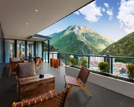 Kangding Zhuyu Bieyuan Homestay Hoteles en Kangding