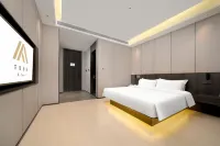 Aifeel Hotel (Central Avenue Xinyang Road) - parkir