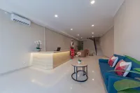 RedDoorz Plus near Surapati Core Hotel di Cibeunying Kidul