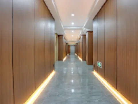 Disen Hotel Hotels in Yuping
