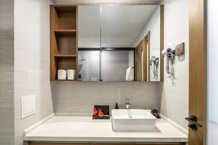 Boman Hotel (Jinan CBD Olympic West Road Branch) Отели рядом с достопримечательностью «Qilu University of Technology East Campus»