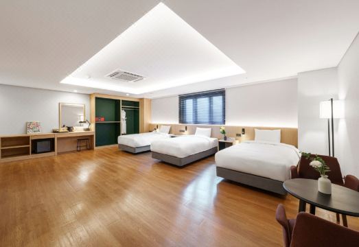 이비스 스타일 앰배서더 전주 시티 센터의 객실 내부 사진