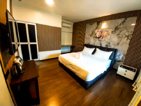 プア ファミリー ヴィラ カパライ島周辺のホテル