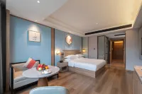 Rongjiang Shangpin International Hotel (Guzhou Dahekou Wharf Branch, Village Super Football Stadium) Hotels near Guizhou Village Soccer Super League