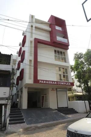 V & U Homestay Sadar Отели рядом с достопримечательностью «Ramtek Fort Temple»