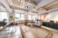 Yuzhan No.8 Art Hotel (Shanghai Beach Branch)