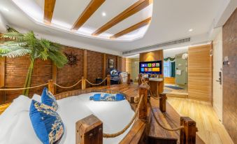 AURORA E-Sports Hotel(Kunming Derun Langyue Bay Agricultural University Branch)