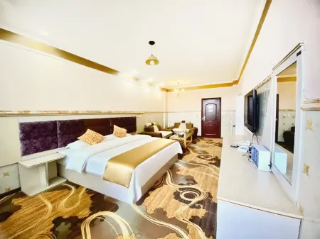 Mengzi jinzhou hotel Отели рядом с достопримечательностью «The Memorial Hall of the National Southwest Union University in Mengzi»