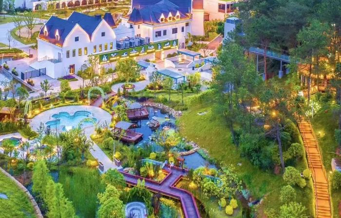Jingshan Tianmu Hot Spring Hotel