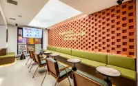 Wangyue Qingcheng Hotel style Apartment - ที่มีอ่างอาบน้ำ