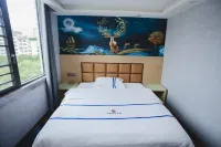 Yunfu Yifeng Hotel