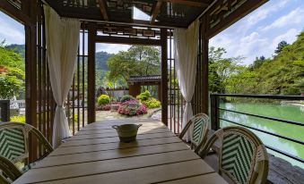 Zhangjiajie Fu Xi Er Yi ·LiFe Qingshe Design Meisu