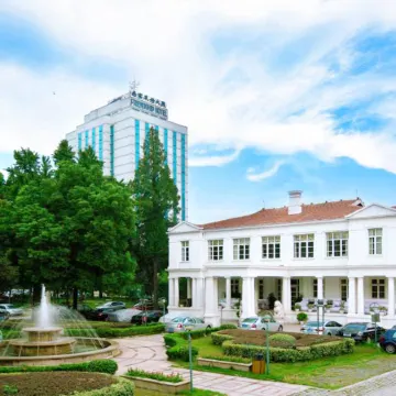 Shuangmenlou Hotel Отели рядом с достопримечательностью «Йиджианг Тауер»