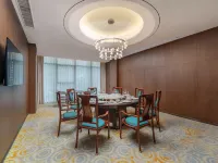 Howard Johnson Club Hotel Dongfang Hotels in Dongfang