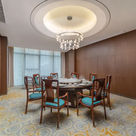 Howard Johnson Club Hotel Dongfang