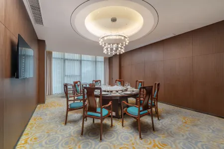 Howard Johnson Club Hotel Dongfang