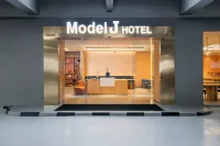 Model J Hotel BSD Carstensz