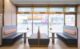 Hanting Hotel (Shenyang Baogong Street Subway Station Branch)