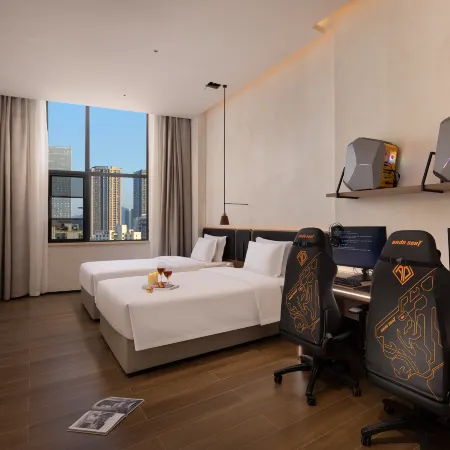 Dock S E-sports Hotel