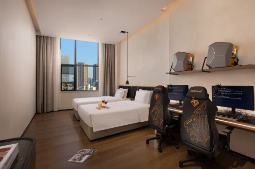 Dock S E-sports Hotel
