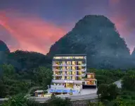 Park Su Qidu Homestay (Yulong River Branch of Shili Gallery)