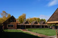 Mountain Rest & River Journey | Songman Collection Simone | Detached Wild Luxury Holiday Homestay - Airport Shuttle