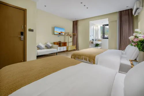 Guling Town First Sees Light Luxury Beauty