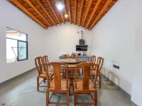 Jinglun Courtyard Vacation Apartment (Beihai Yintan Avenue)