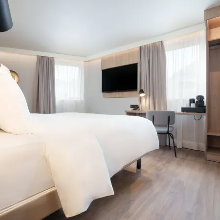Campanile PRIME - Paris Pantin