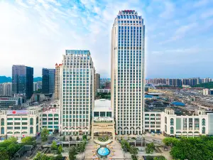 Grand Rezen In Chong Zuo