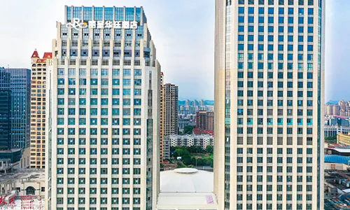 Grand Rezen In Chong Zuo