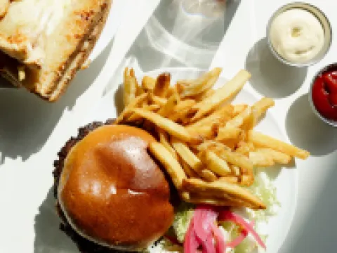 เดอะ พีเพิล ลียง โรงแรมในลียง