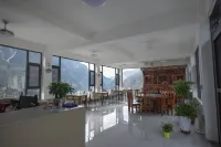 Jijing Xilu Bieyuan｜Starry Canyon Homestay(Hutiaoxia Branch) - ห้องครัว