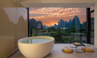 Waterside Boutique Hotel