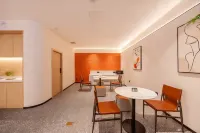 城小橙飯店（馬鞍山高鐵東站第八高級中學店）