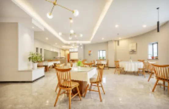 Huating Business Hotel