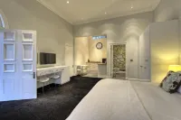 Three Boutique Hotel Hotels near Table Mountain Cableway
