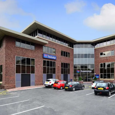 TRAVELODGE MANCHESTER SALE Отели рядом с достопримечательностью «Таттон-парк»