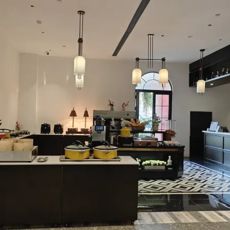 Q.Pavilion Hotel