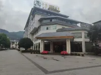 龍陵玉龍商務飯店 龍陵住宿飯店
